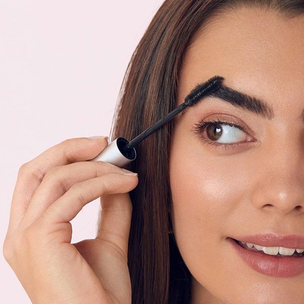 Hairburst skropstas un uzacis uzlabojošs serums (9ml)